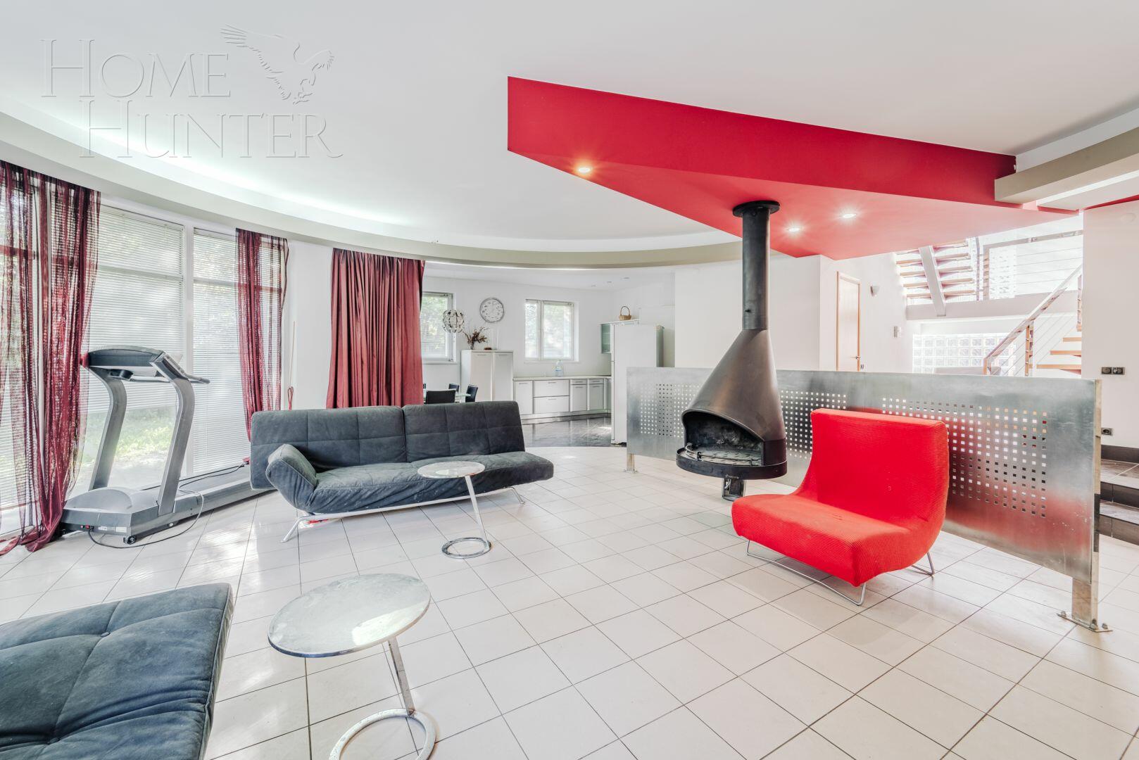 2-этажный коттедж 320 м² с отделкой
