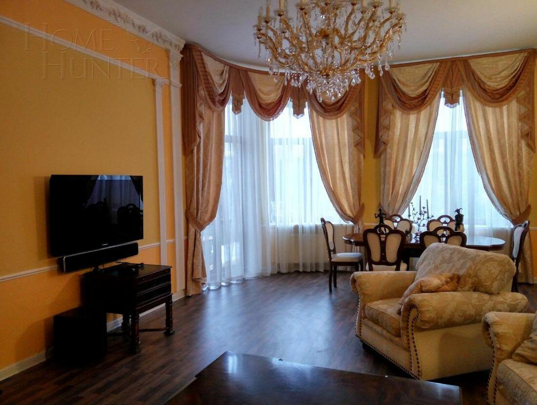 3-этажный таунхаус 280 м² с отделкой