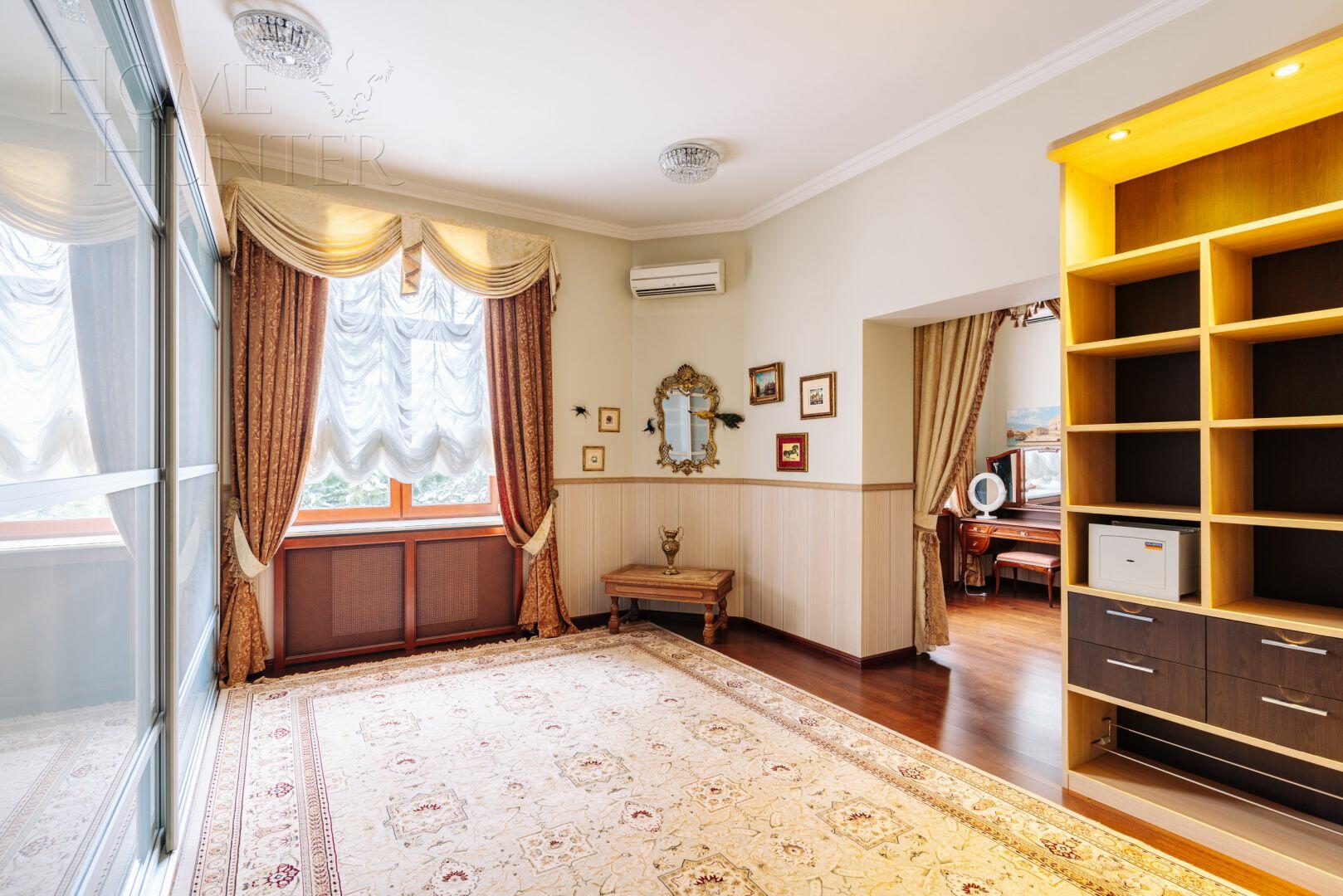 3-этажный коттедж 2 235 м² с отделкой