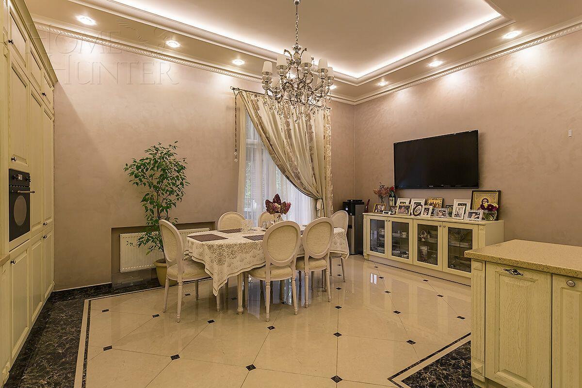 2-этажный коттедж 1 350 м² с отделкой