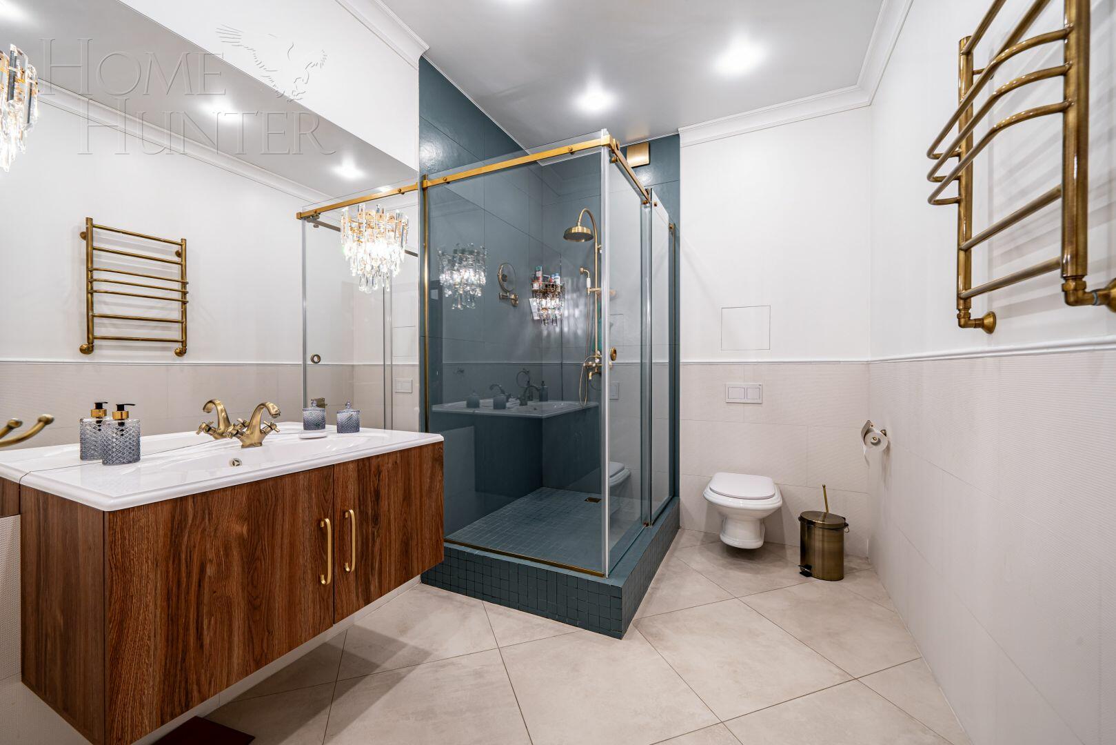 2-этажный коттедж 500 м² с отделкой