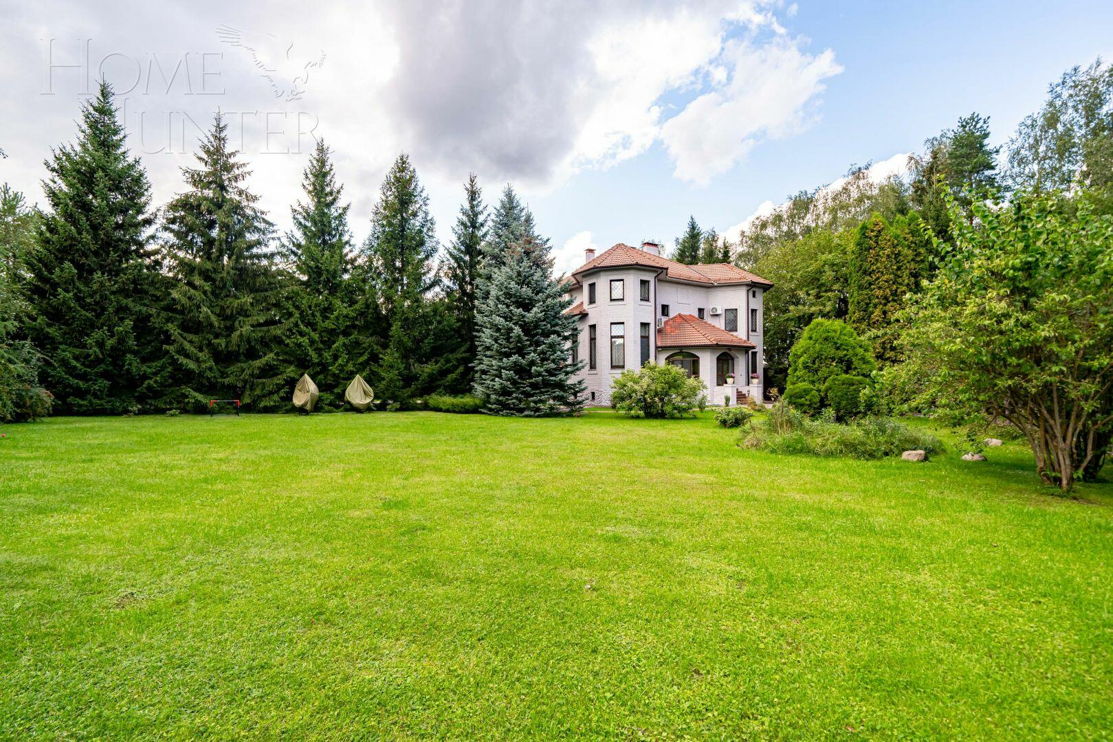 2-этажный коттедж 500 м² с отделкой