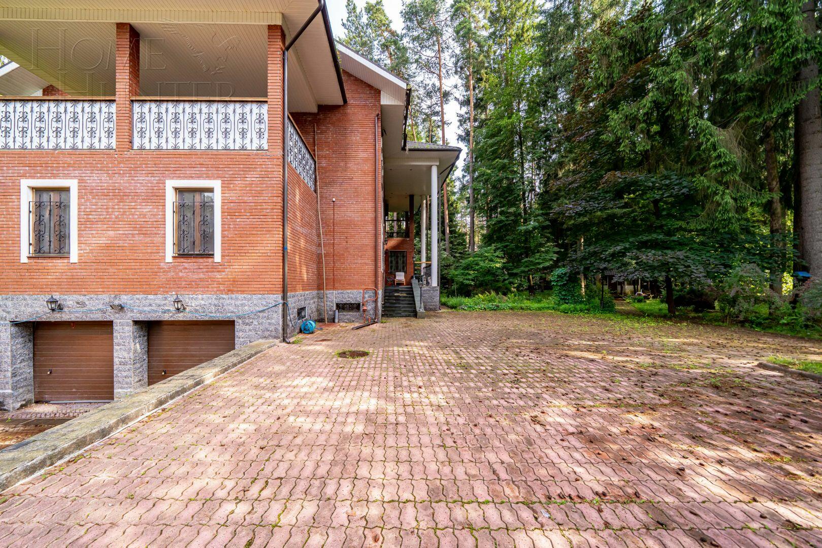 2-этажный коттедж 700 м² с отделкой