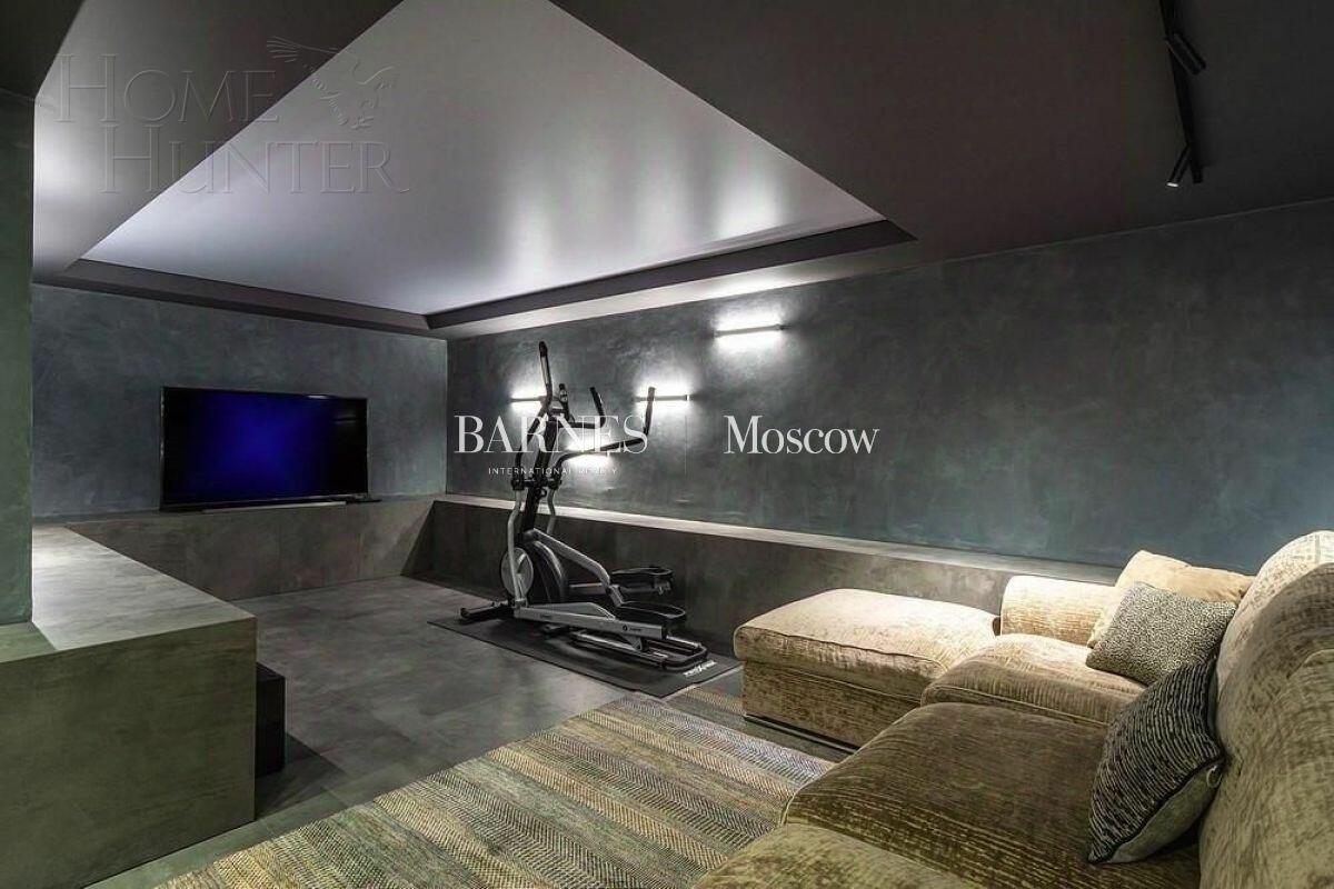 3-этажный таунхаус 300 м² с отделкой