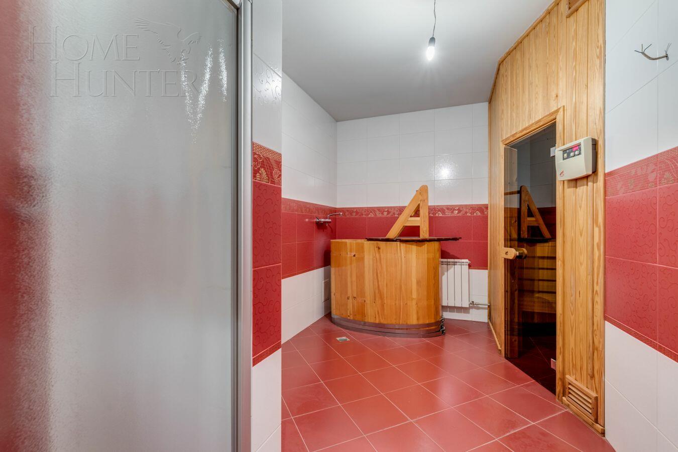 2-этажный коттедж 600 м² с отделкой
