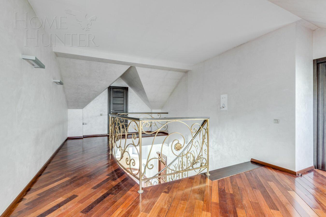 2-этажный коттедж 600 м² с отделкой