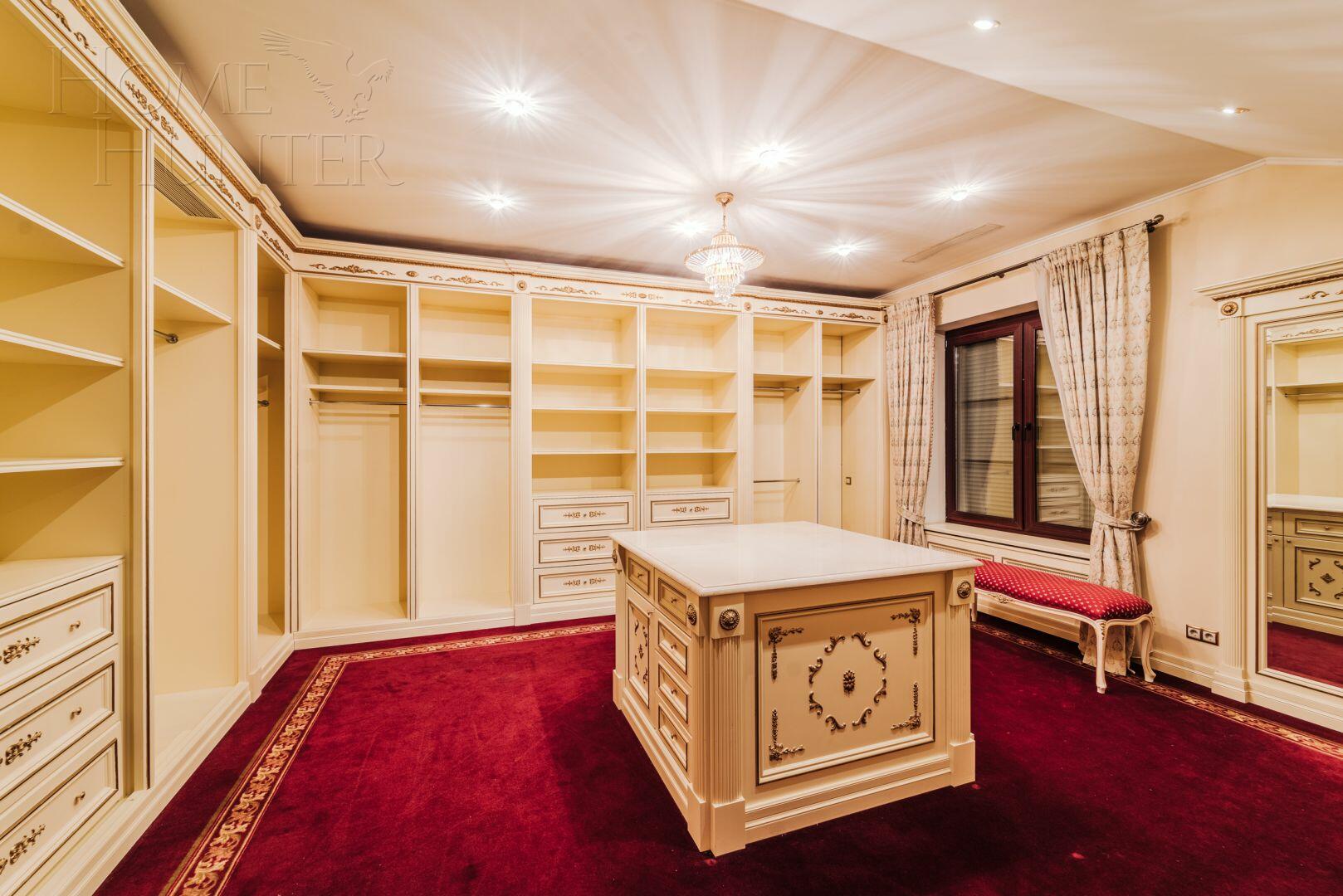 2-этажный коттедж 1 200 м² с отделкой