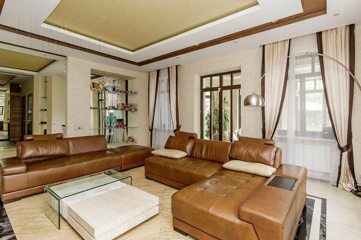2-этажный коттедж 680 м² с отделкой