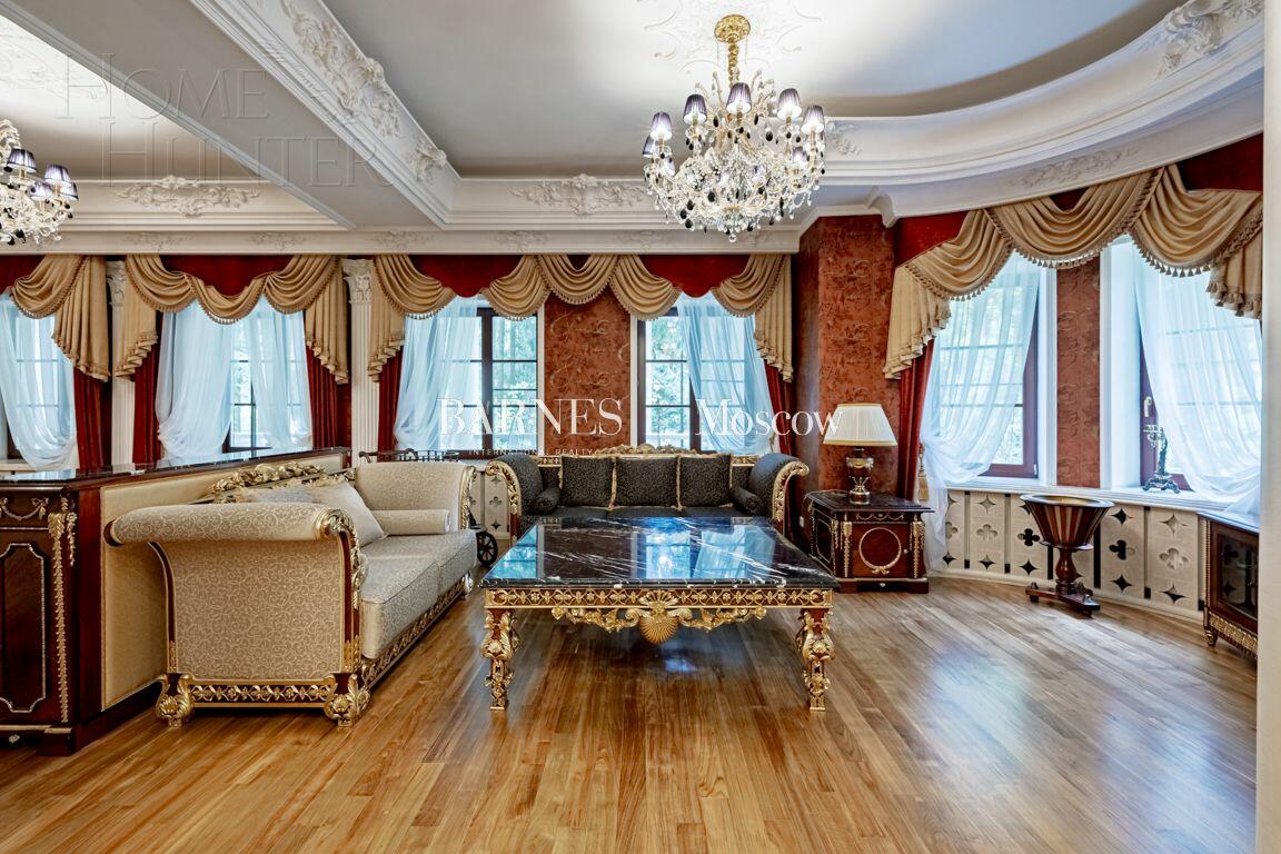 2-этажный коттедж 900 м² с отделкой