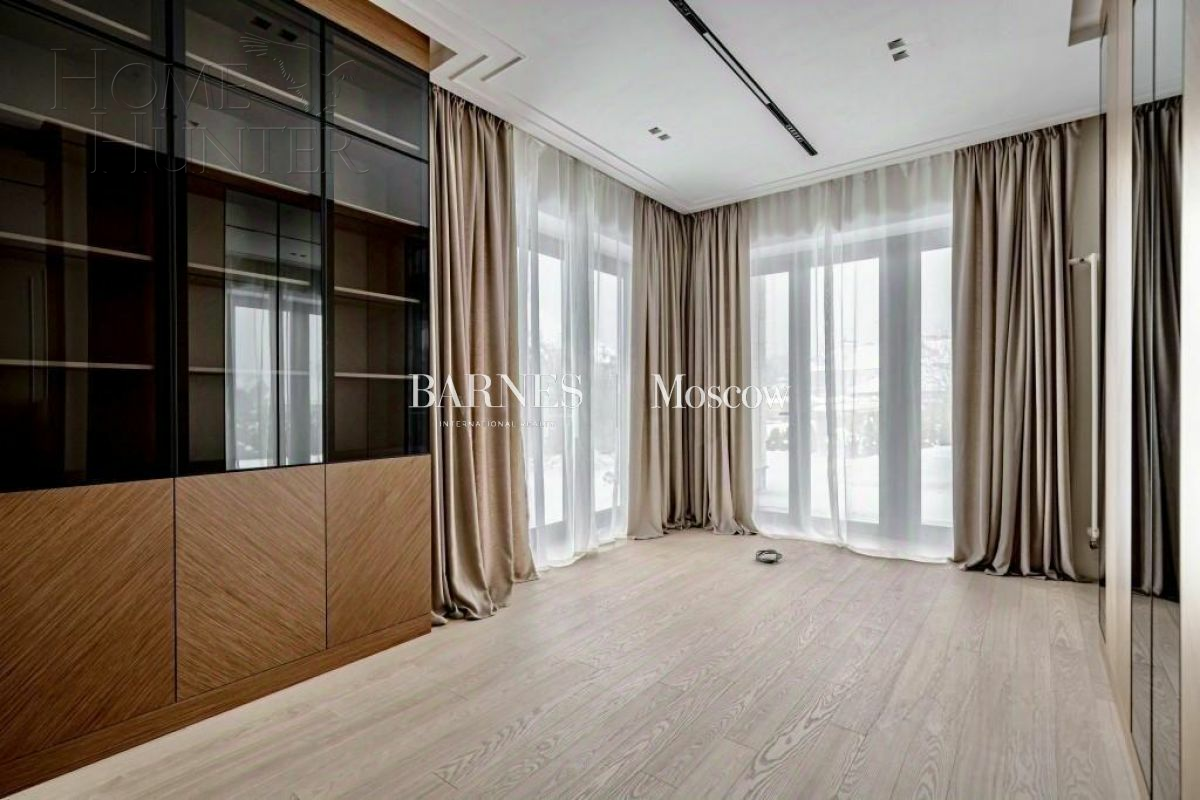2-этажный коттедж 627.9 м² с отделкой