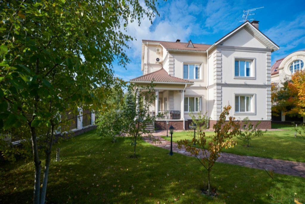 2-этажный коттедж 500 м² с отделкой