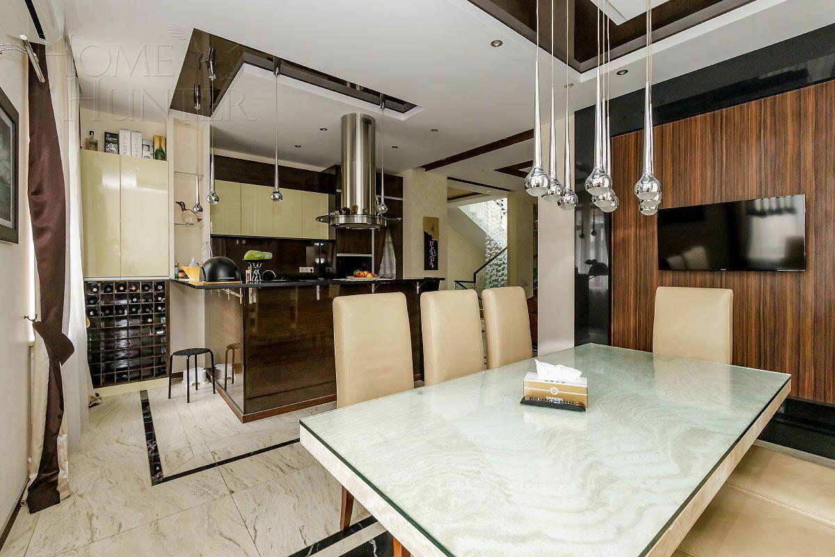 2-этажный коттедж 680 м² с отделкой