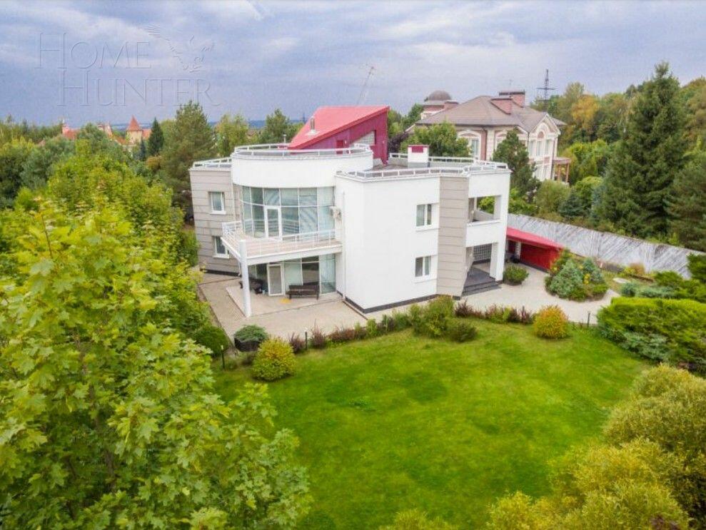 2-этажный коттедж 320 м² с отделкой