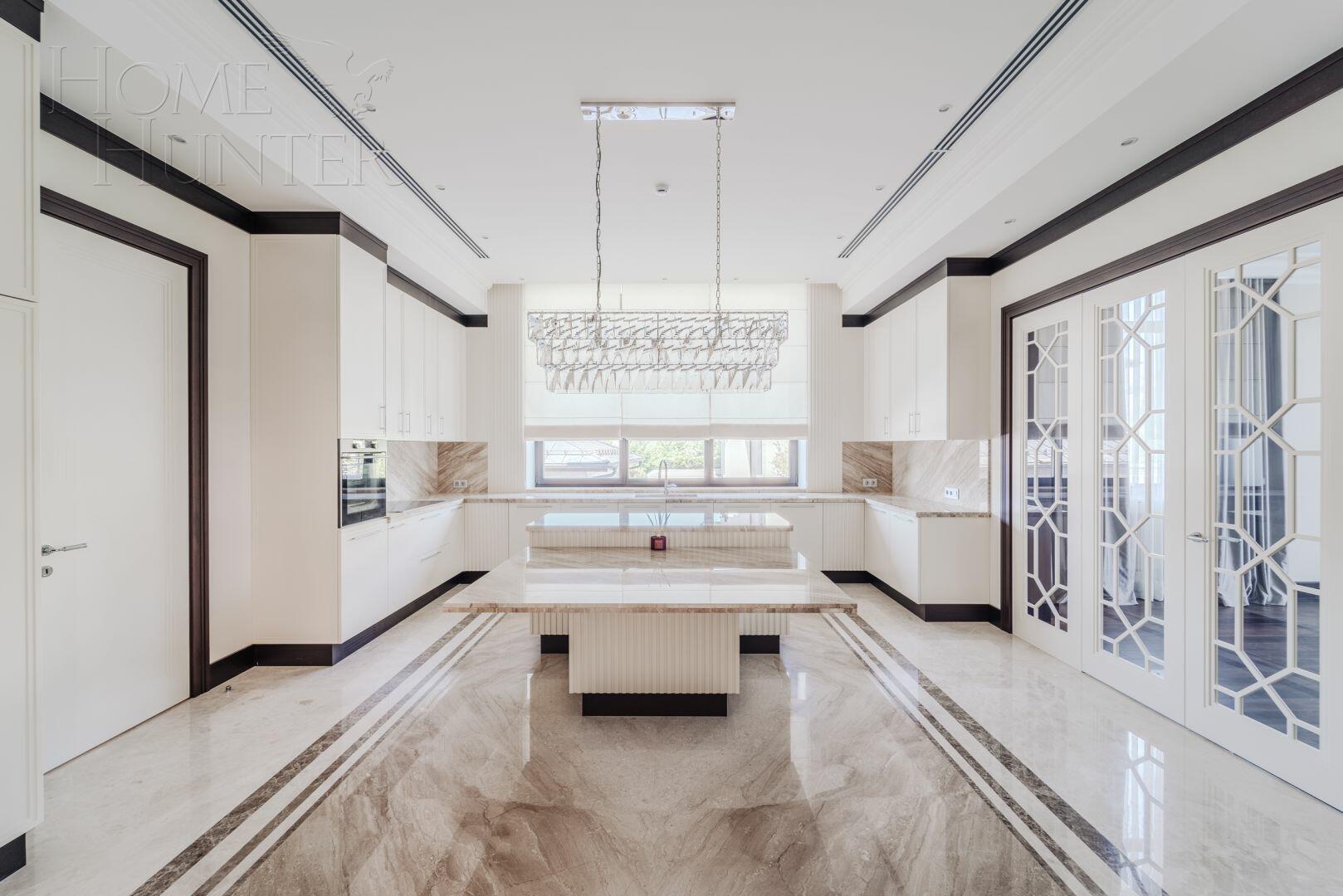 2-этажный коттедж 1 117.5 м² с отделкой