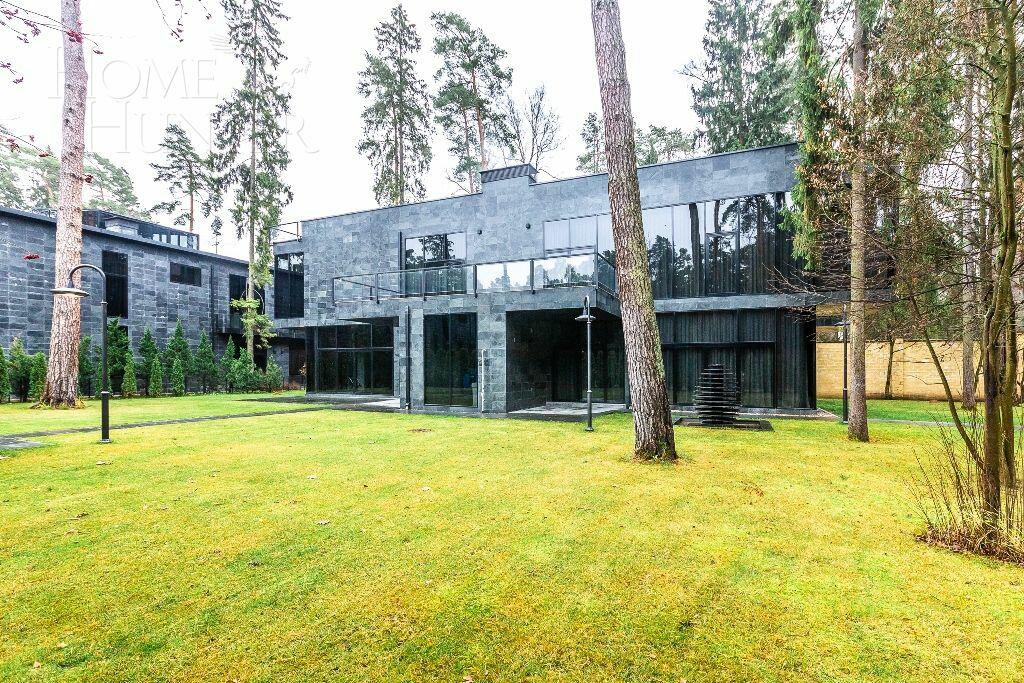 2-этажный коттедж 680 м² с отделкой