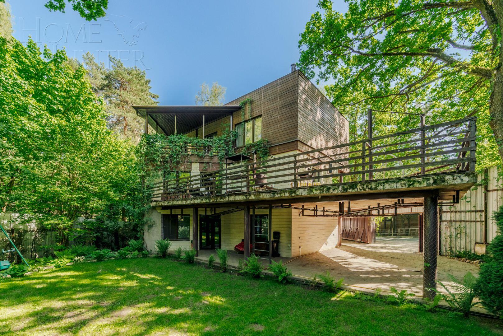 3-этажный коттедж 480 м² с отделкой