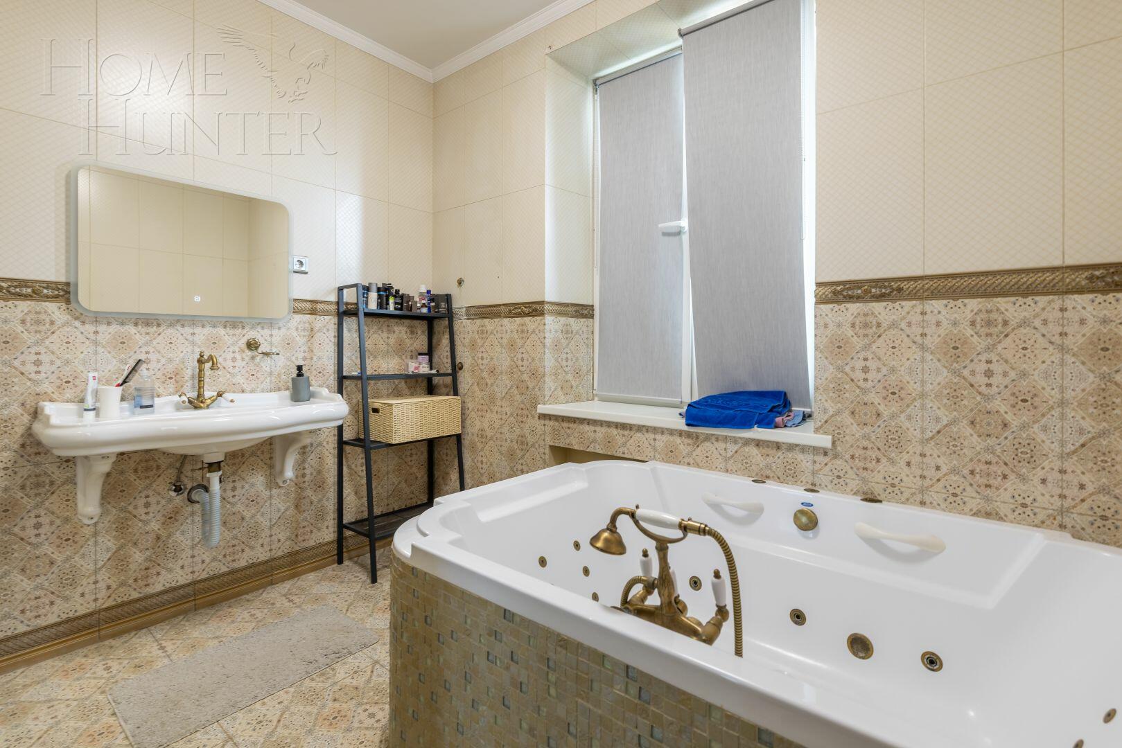 2-этажный коттедж 275 м² с отделкой