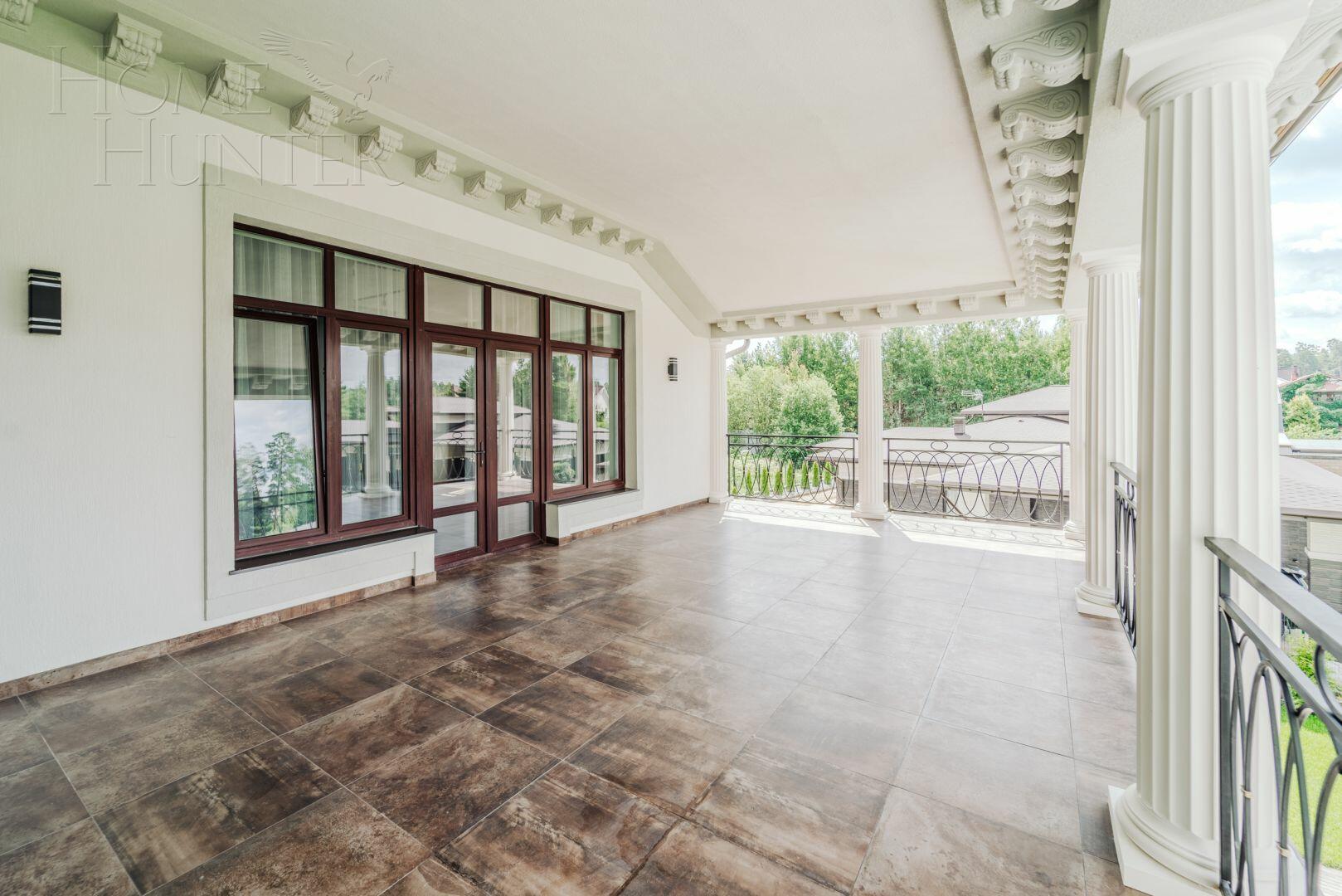 2-этажный коттедж 1 300 м² с отделкой