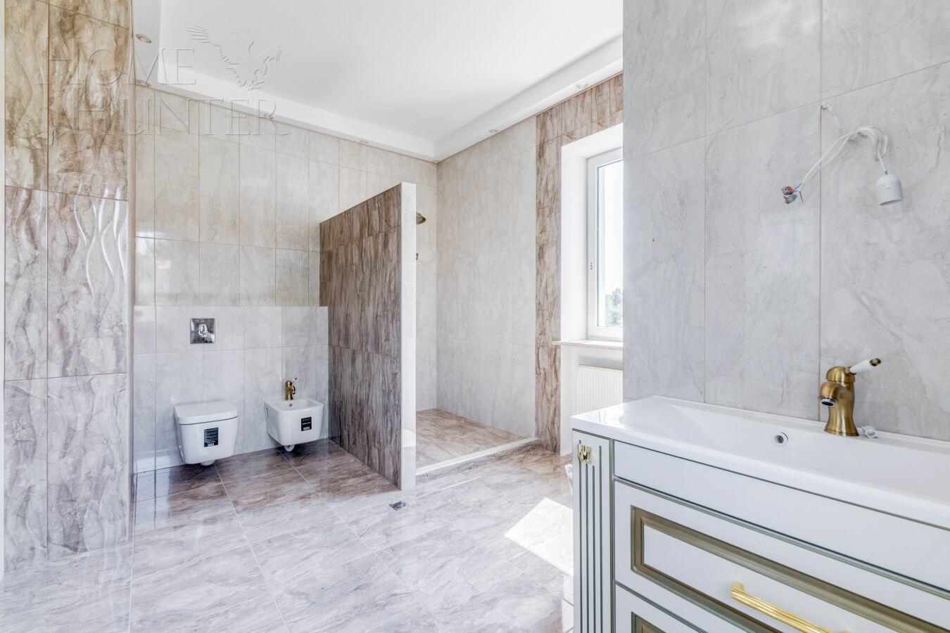2-этажный коттедж 500 м² с отделкой