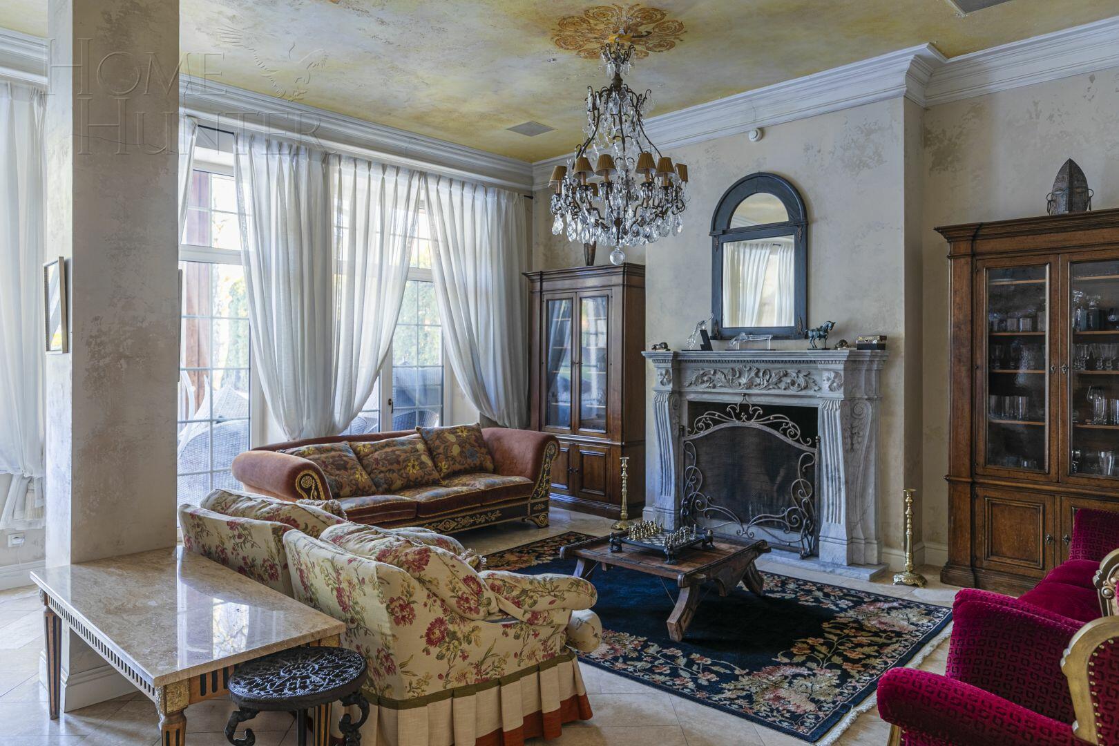 3-этажный коттедж 600 м² с отделкой