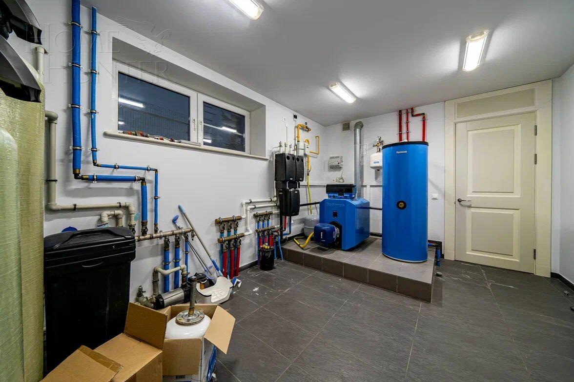 2-этажный коттедж 300 м² с отделкой