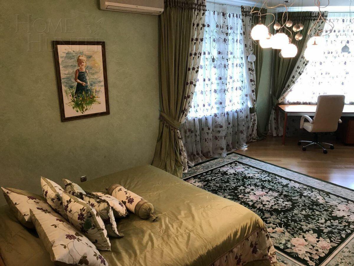 2-этажный коттедж 1 460 м² с отделкой