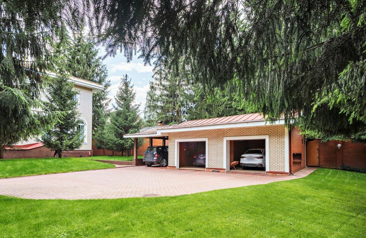 2-этажный коттедж 250 м² с отделкой