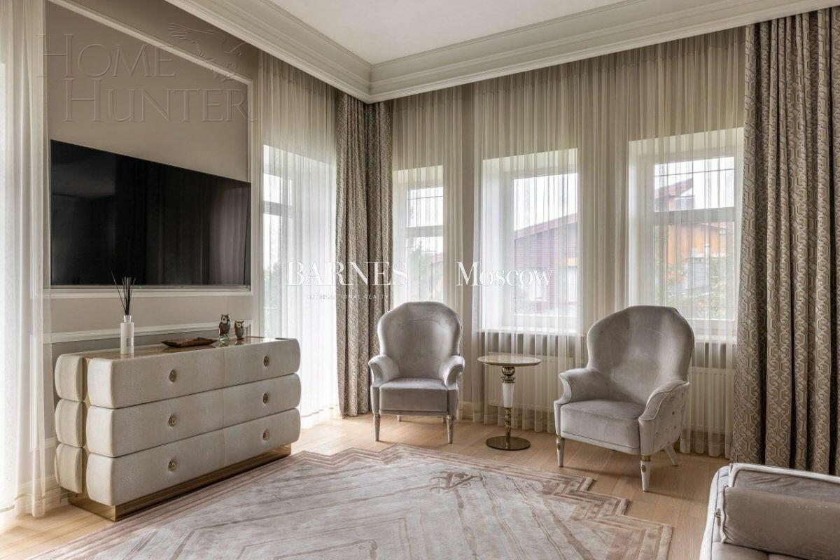 2-этажный коттедж 900 м² с отделкой