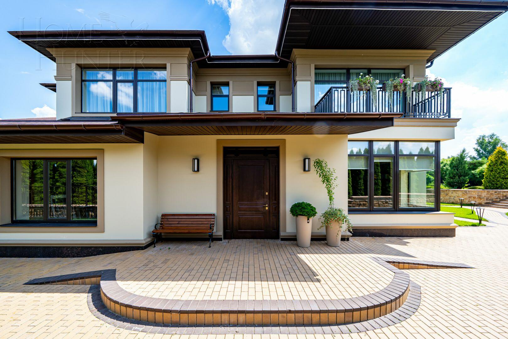 2-этажный коттедж 960 м² с отделкой
