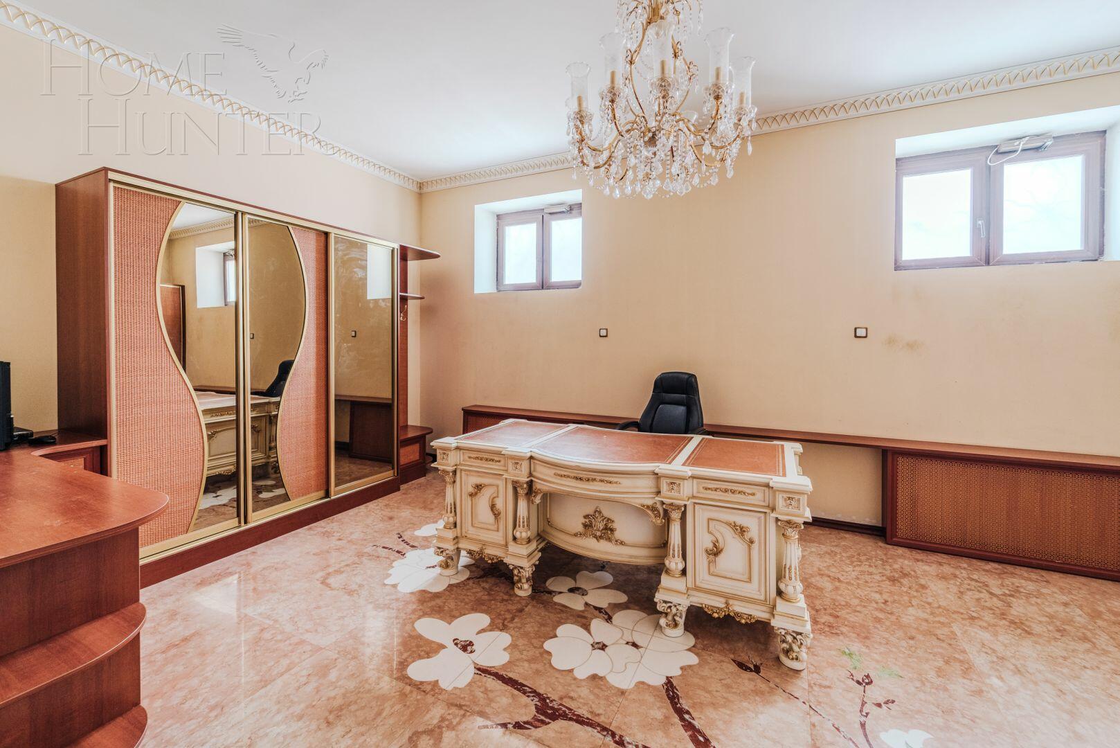 2-этажный коттедж 1 200 м² с отделкой