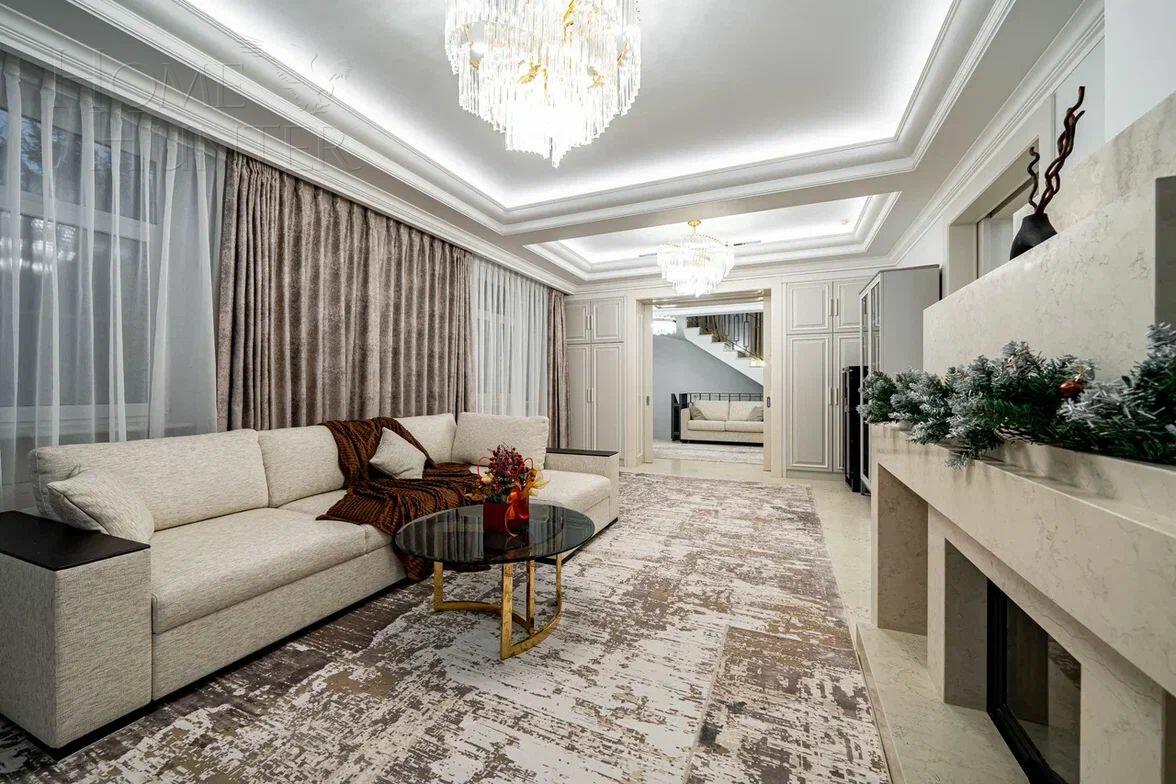 2-этажный коттедж 300 м² с отделкой