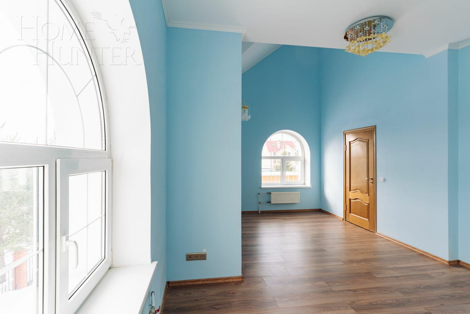2-этажный коттедж 372 м² с отделкой