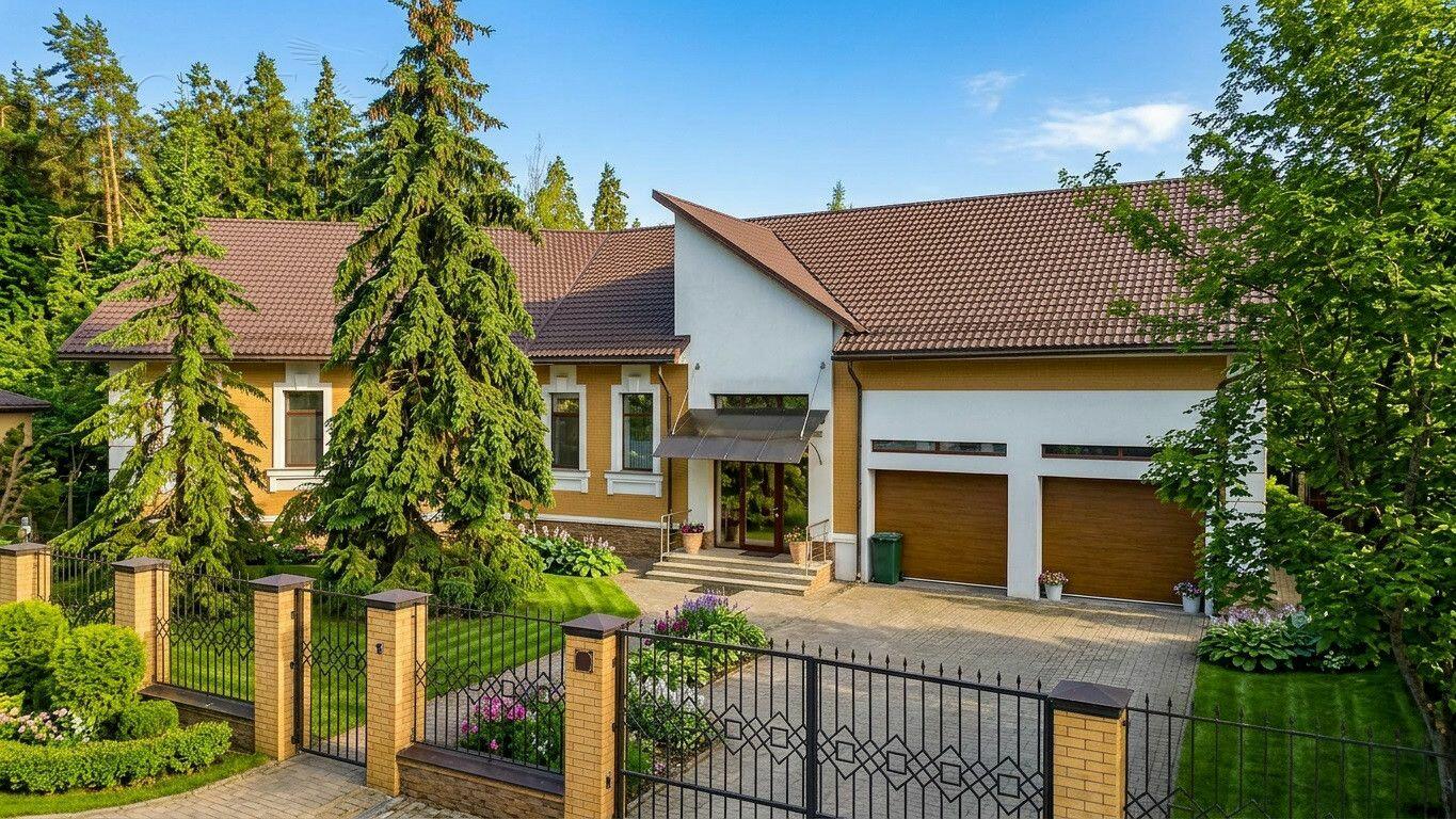 1-этажный коттедж 450 м² с отделкой