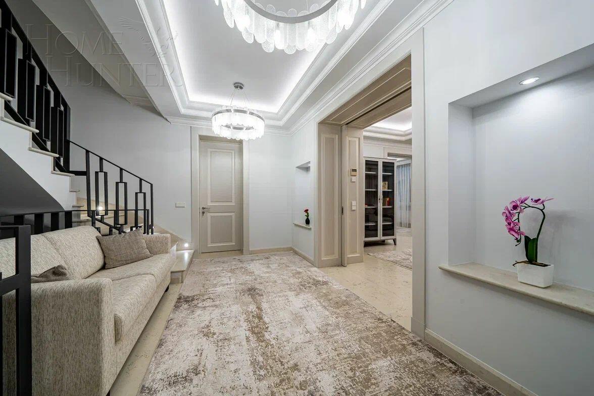 2-этажный коттедж 300 м² с отделкой