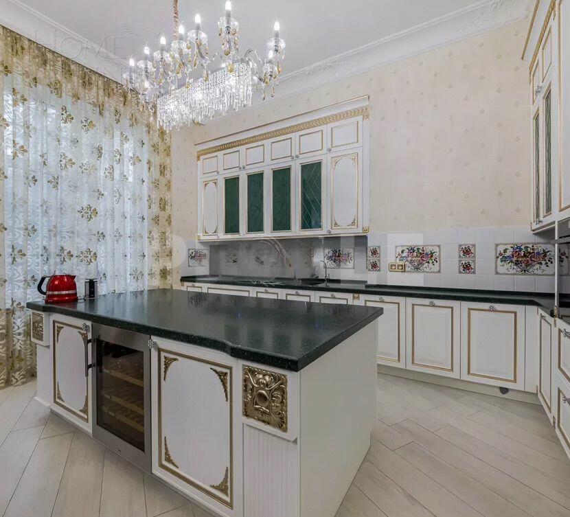 3-этажный таунхаус 375 м² с отделкой