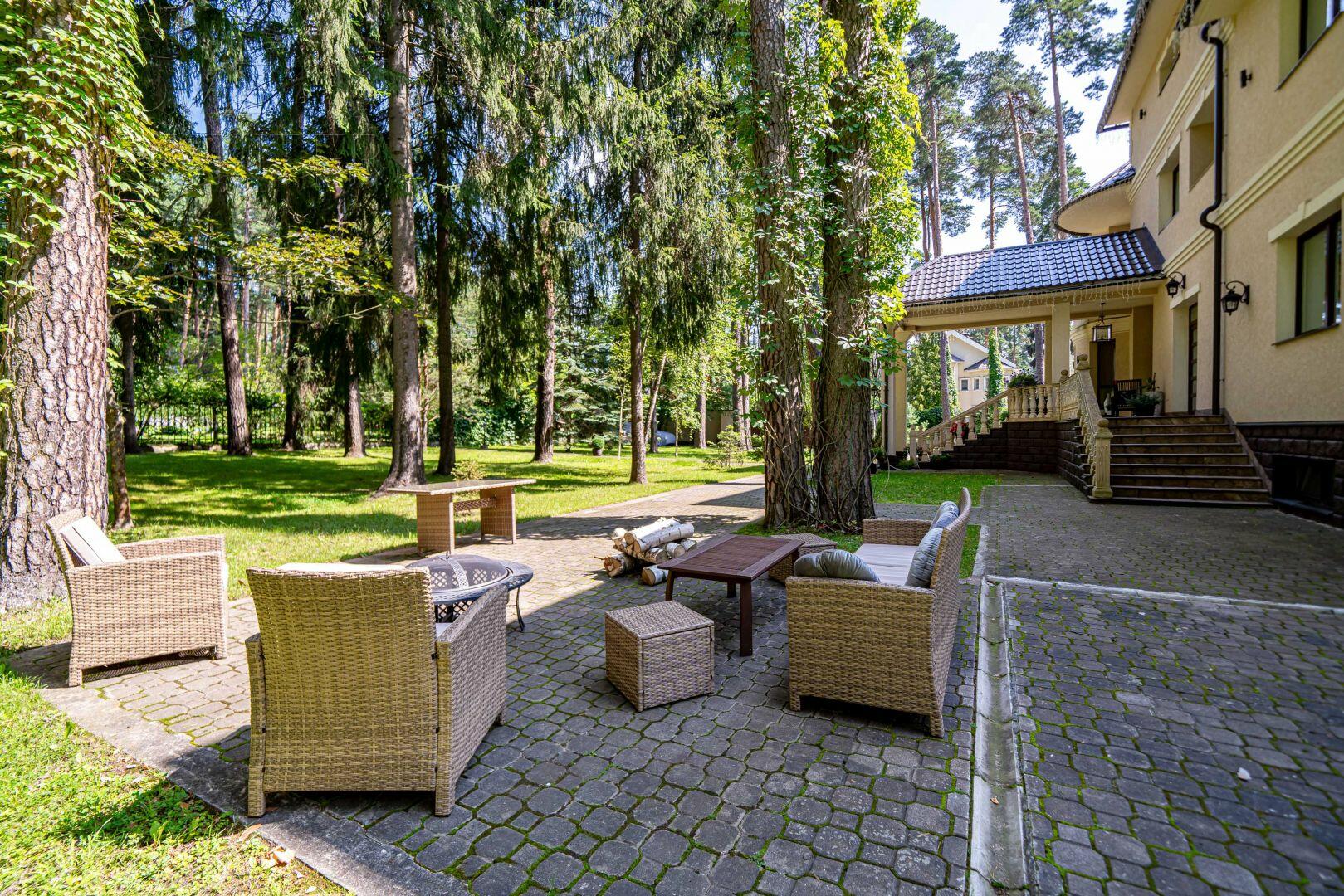 2-этажный коттедж 850 м² с отделкой