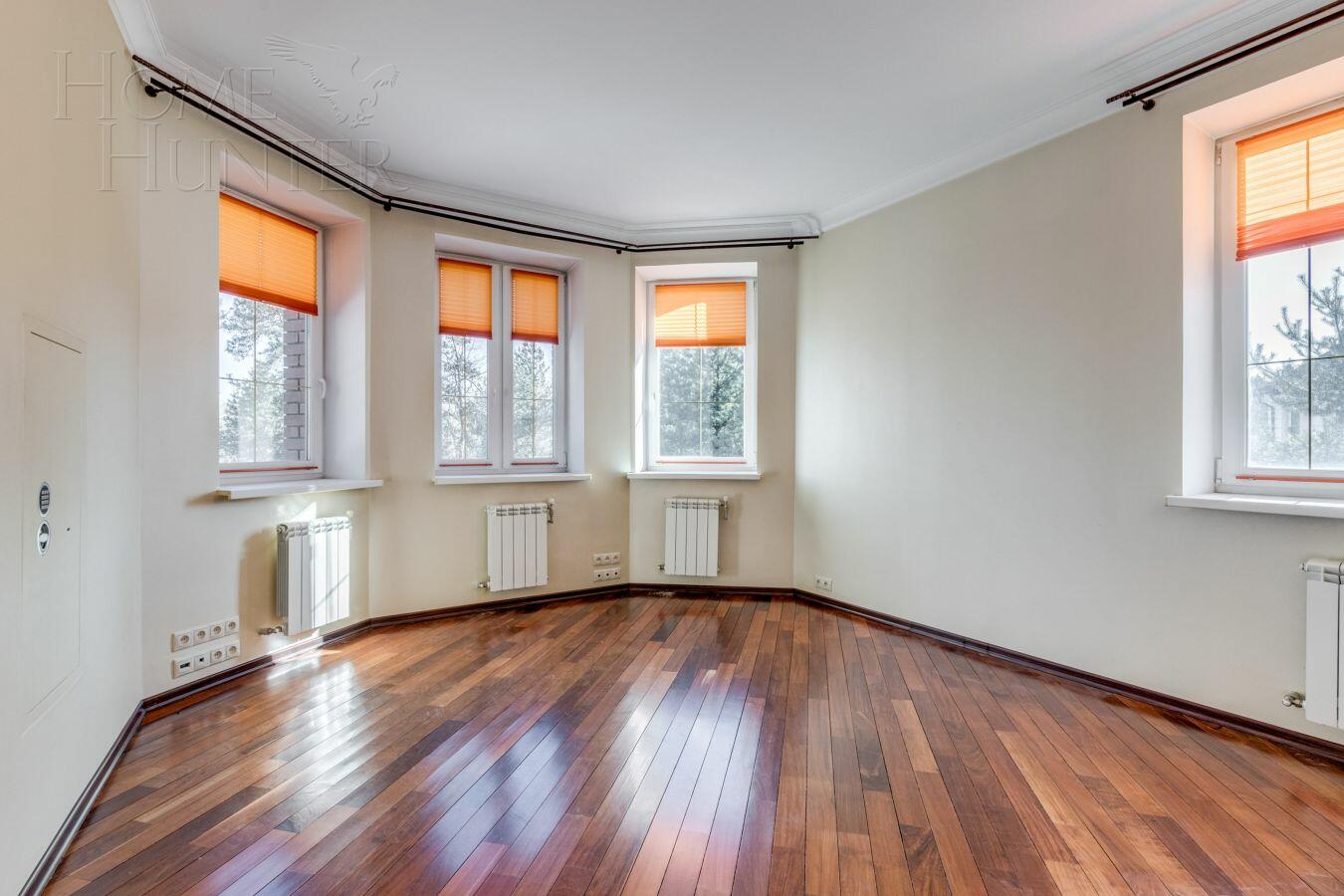 2-этажный коттедж 600 м² с отделкой