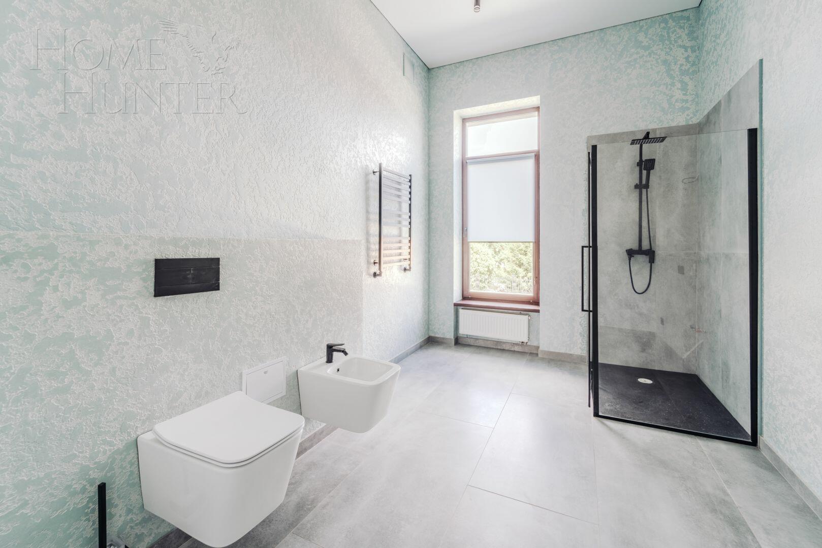 2-этажный коттедж 1 300 м² с отделкой
