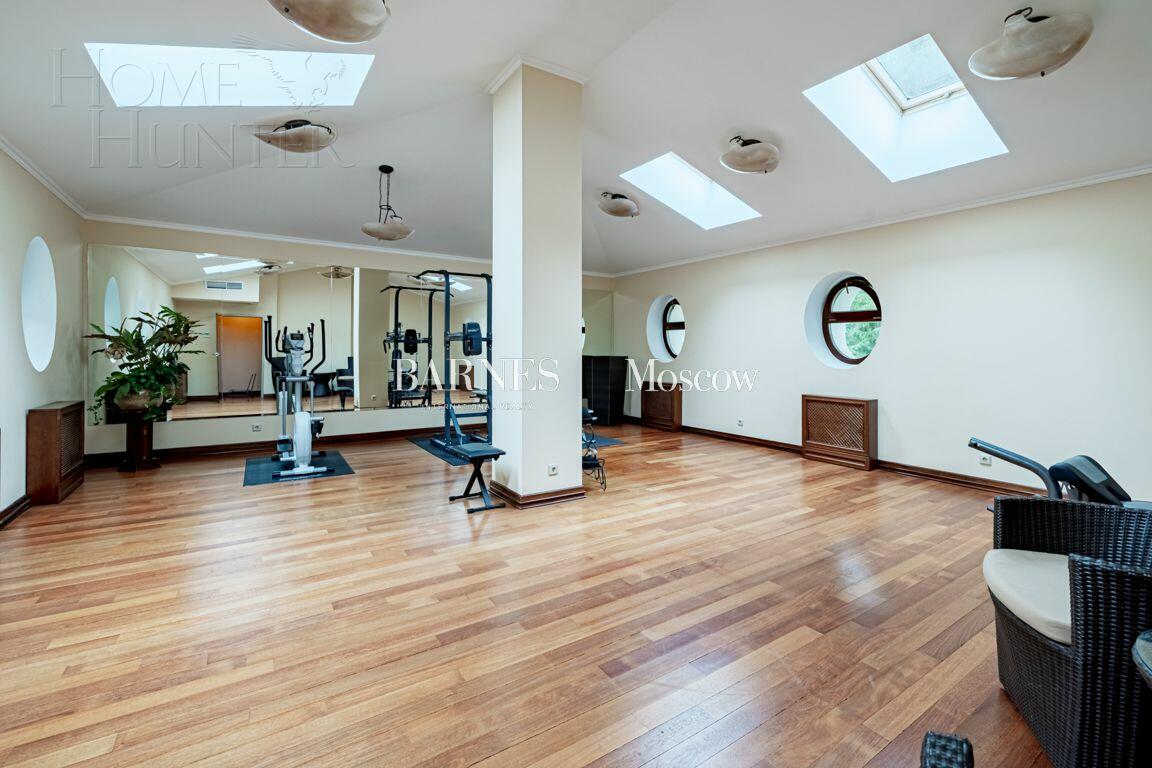 2-этажный коттедж 900 м² с отделкой