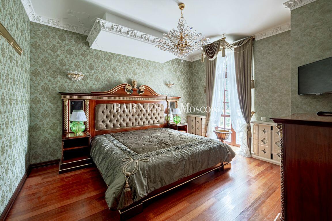 2-этажный коттедж 900 м² с отделкой