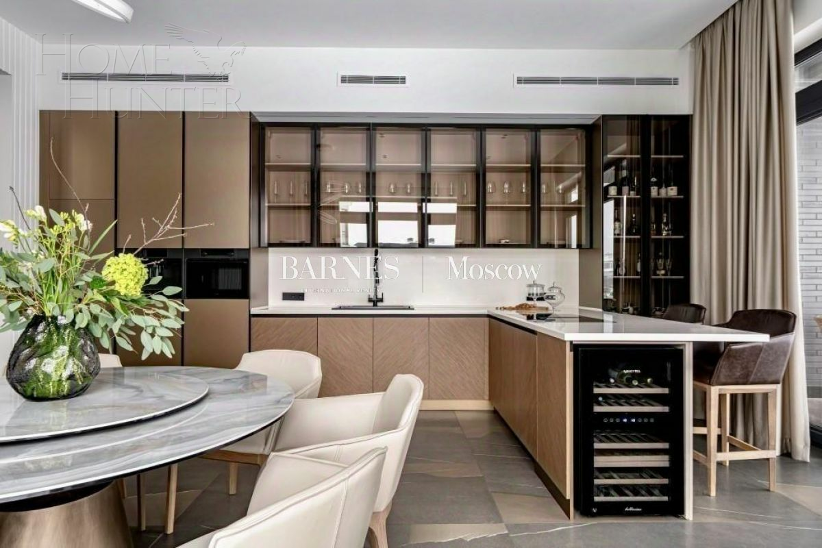 2-этажный коттедж 627.9 м² с отделкой