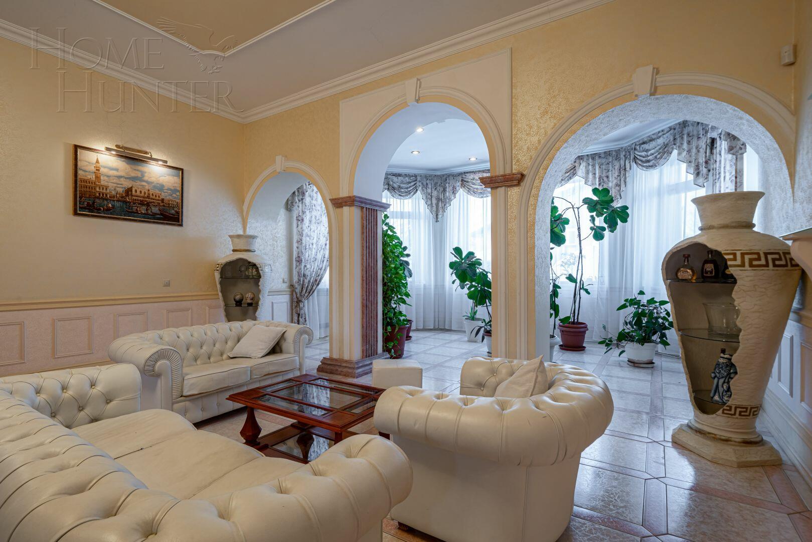 2-этажный коттедж 560 м² с отделкой