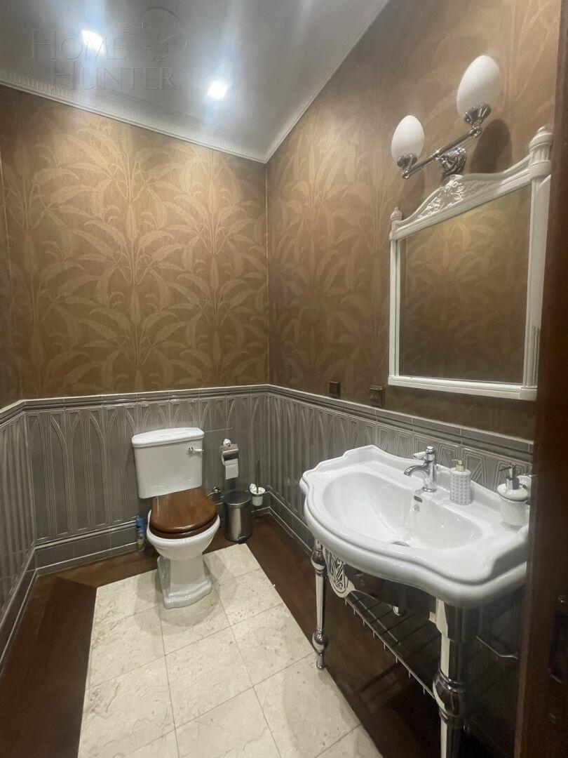3-этажный таунхаус 395 м² с отделкой