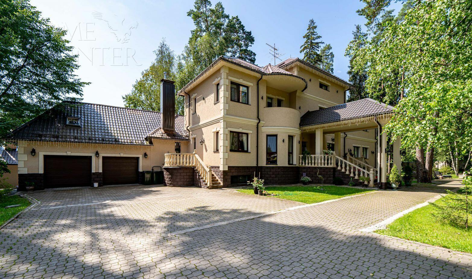 2-этажный коттедж 850 м² с отделкой