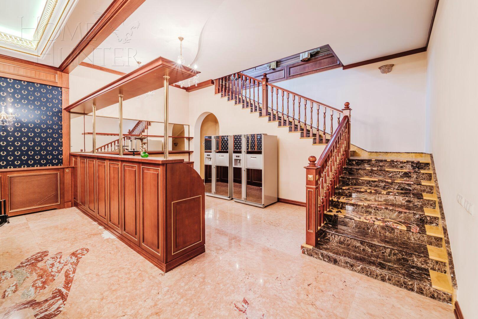 2-этажный коттедж 1 200 м² с отделкой