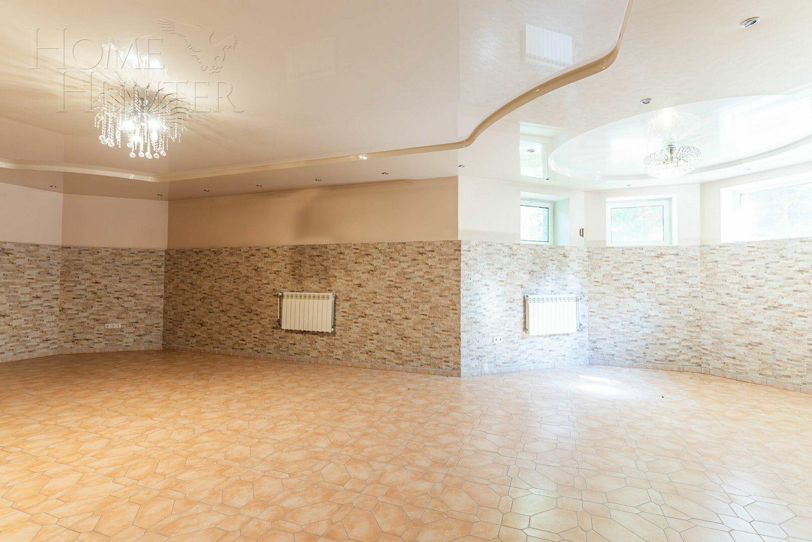2-этажный коттедж 350 м² с отделкой
