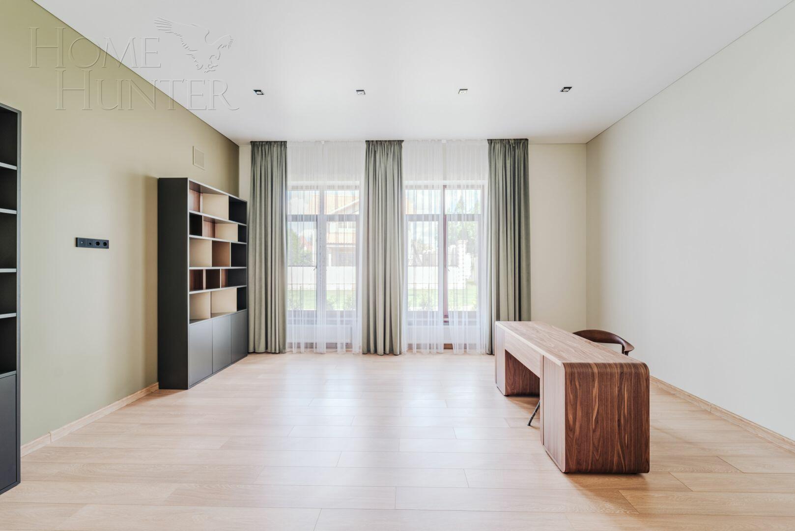 2-этажный коттедж 1 300 м² с отделкой