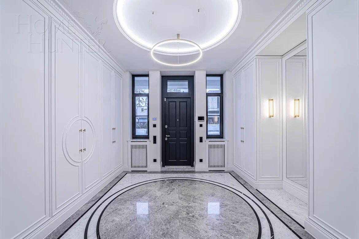 2-этажный коттедж 500 м² с отделкой