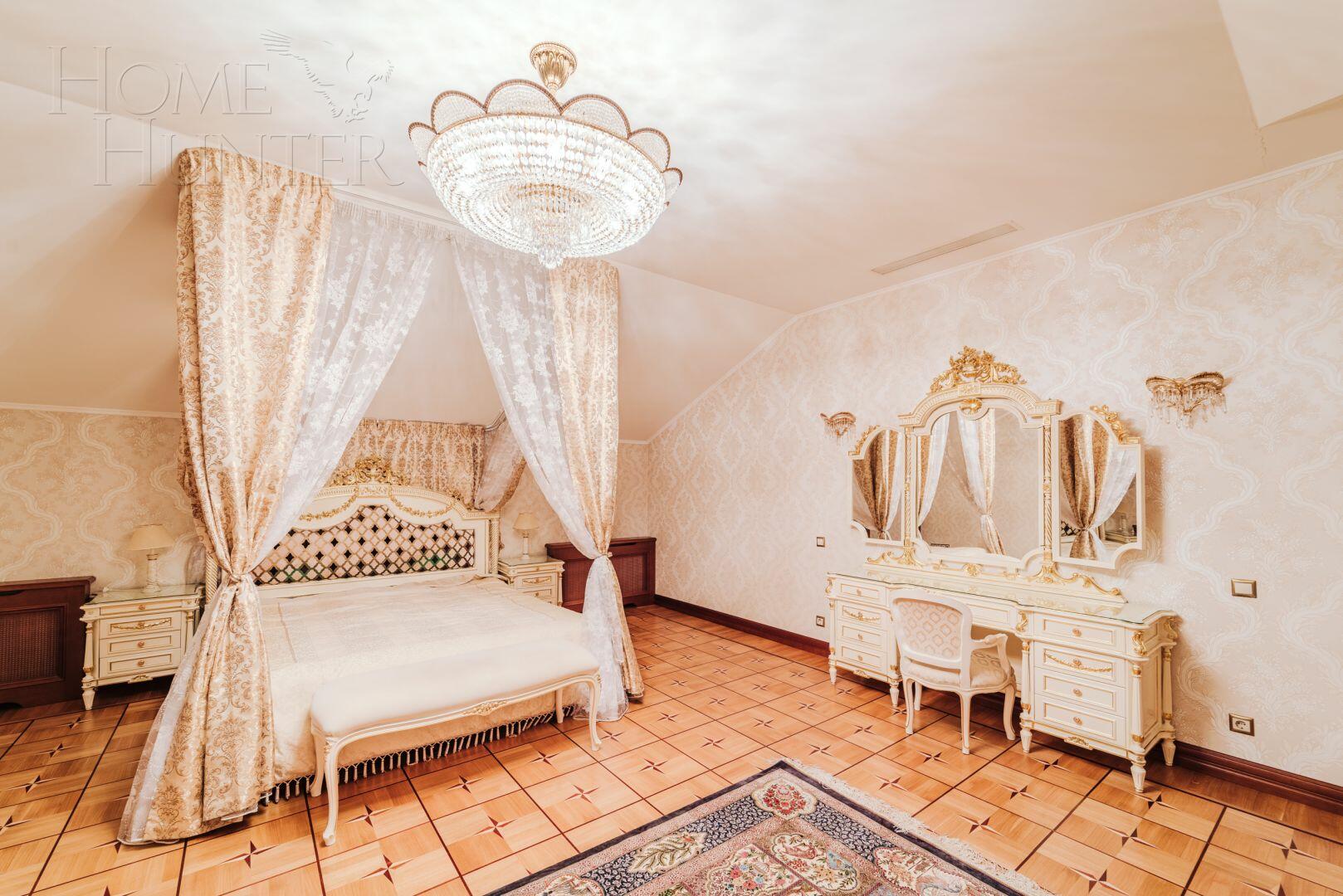 2-этажный коттедж 1 200 м² с отделкой