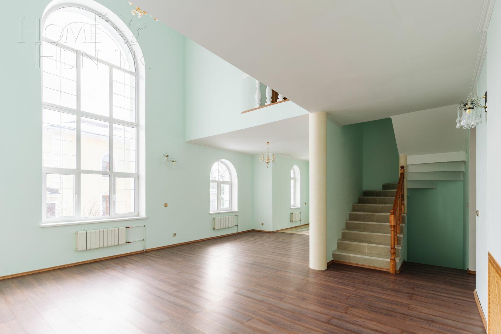 2-этажный коттедж 372 м² с отделкой